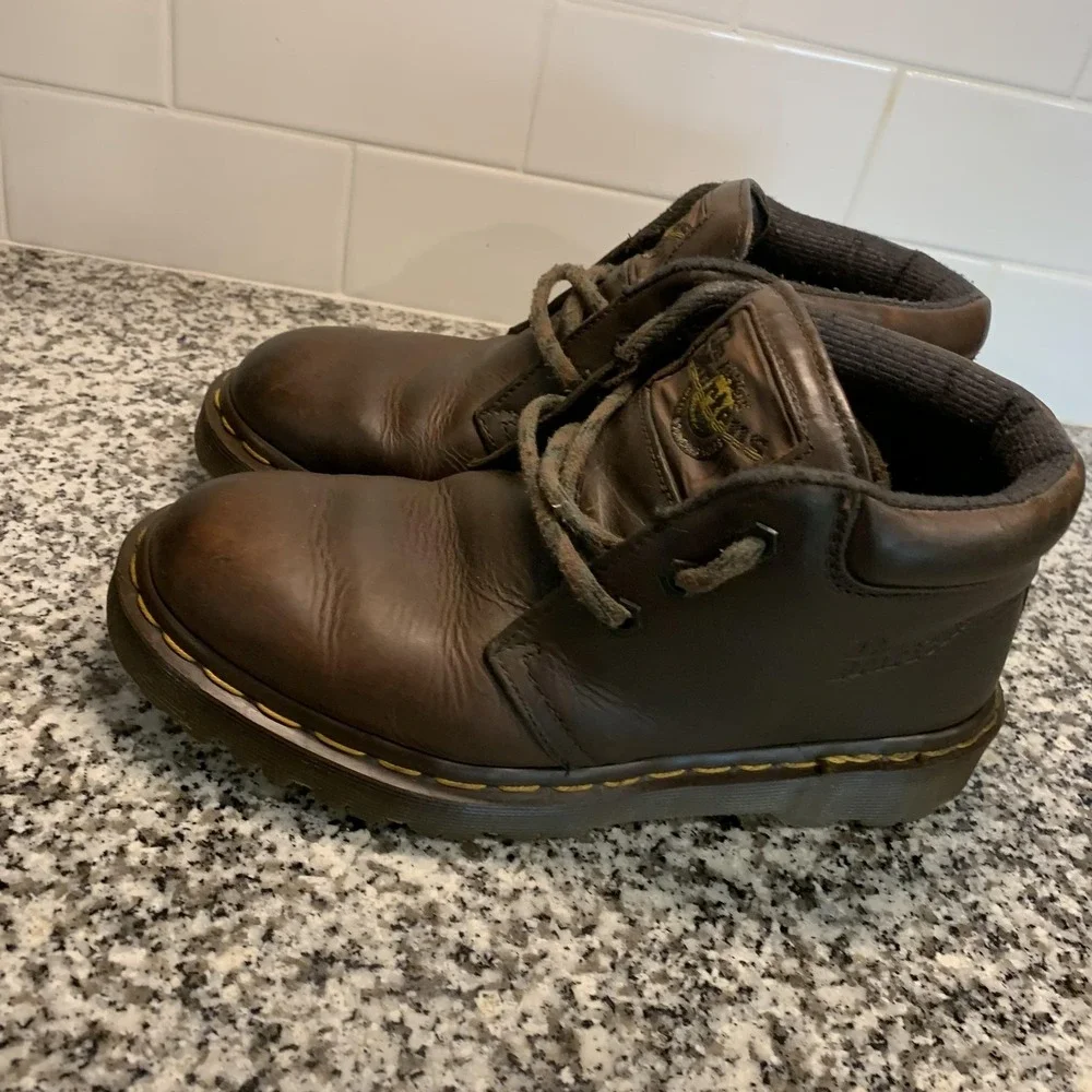 VTG Dr Martens Boots Mens Size 6 Brown 8057 Made In England Leather Chukka Boots